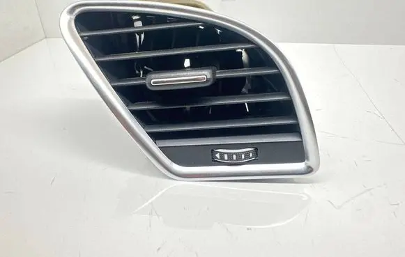 Audi A5 8T 8F Dashboard side air vent grill/cover trim 8T1820902G