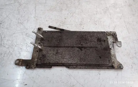 Jaguar XF X250 Fuel cooler (radiator) 6R839N103AA