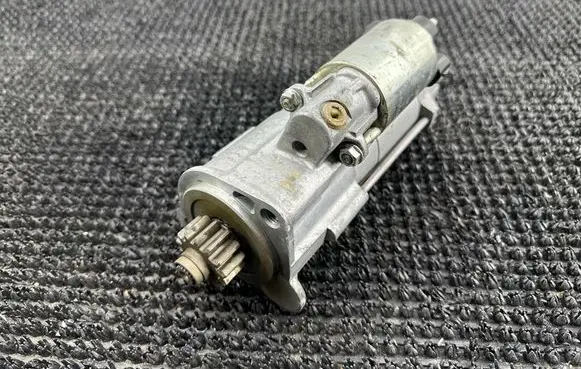 Jaguar XE Starter motor 4380001970 GX7311001AC