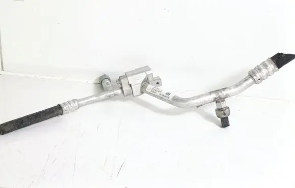 BMW i3 Air conditioning (A/C) pipe/hose 929116204