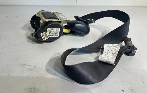 SsangYong Rexton Front seatbelt 17050705 511567000A 078X090