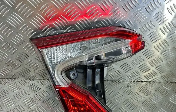 Toyota C-HR I Tailgate rear/tail lights 81590F4010