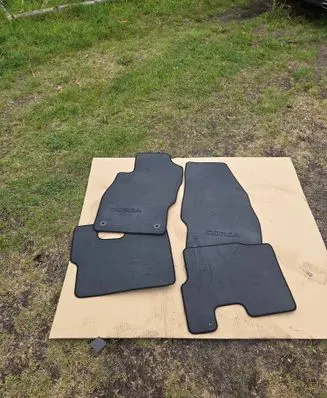 Opel Corsa D Car floor mat set 13364850