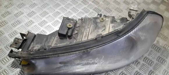 Ford Mondeo MK II Headlight/headlamp 1305235440