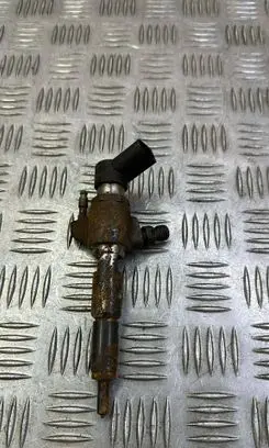Peugeot 308 Fuel injector 9802448680