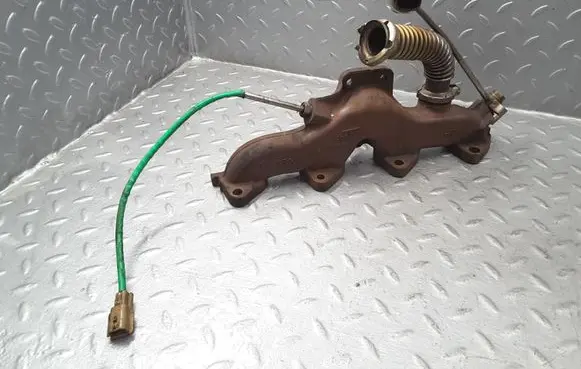 Nissan Juke I F15 Exhaust manifold 45539R 44039R FDB12