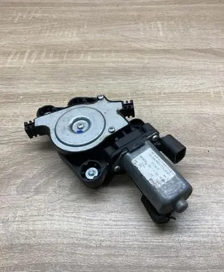 Fiat Doblo Front door window regulator motor 0479000 C389