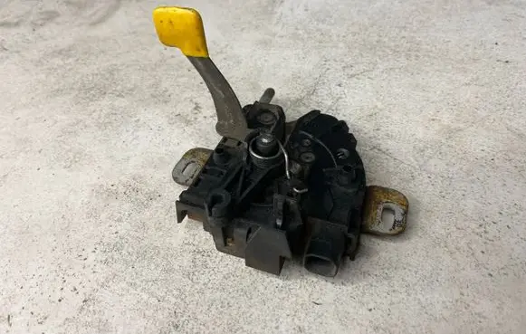 Ford Mondeo MK IV Engine bonnet/hood lock/catch