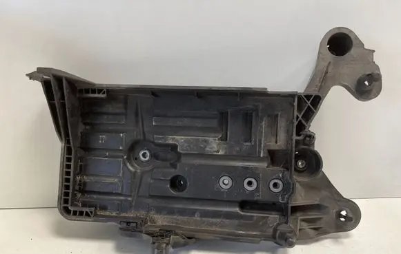 Skoda Superb B8 (3V) Battery tray 5q0915321j