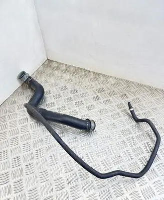 Mercedes-Benz S W221 Engine coolant pipe/hose A2215013784