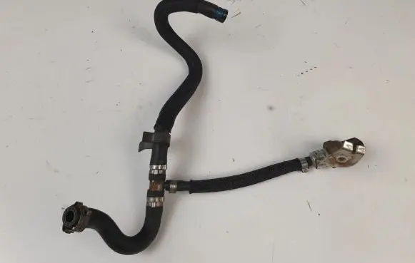 Mercedes-Benz E W212 Fuel pressure sensor A6510703081