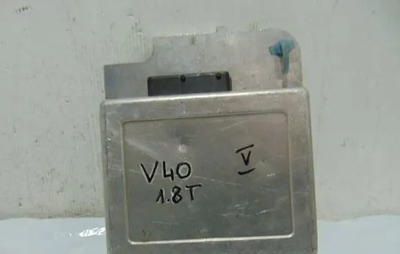 Volvo V40 Engine control unit/module P30613724