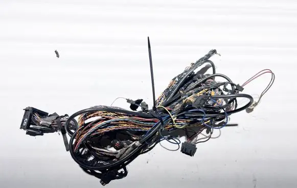 BMW 8 E31 Other wiring loom 61121392582 1392582 1392837