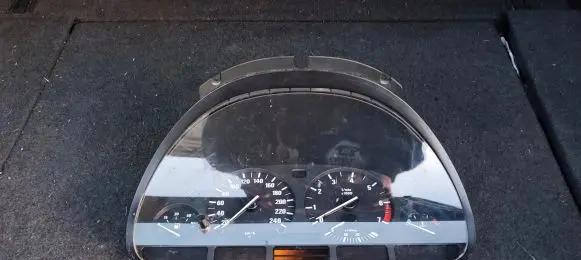 BMW 5 E39 Speedometer (instrument cluster) 6903794