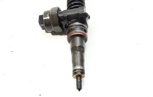 Fuel injector