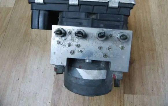 Mitsubishi Outlander ABS Pump 4670B374