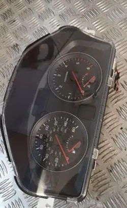 Volvo V50 Speedometer (instrument cluster) 31254779