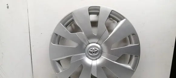 Toyota Yaris R15 wheel hub/cap/trim 426020D300