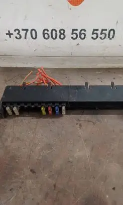 Mercedes-Benz Sprinter W906 Fuse module 37060856550