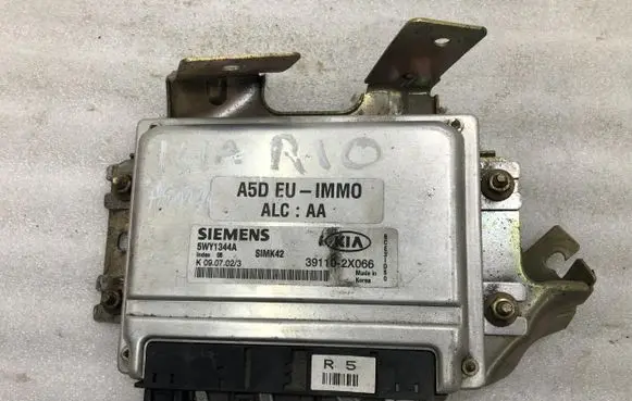 KIA Rio Engine control unit/module ECU 39110-2X066