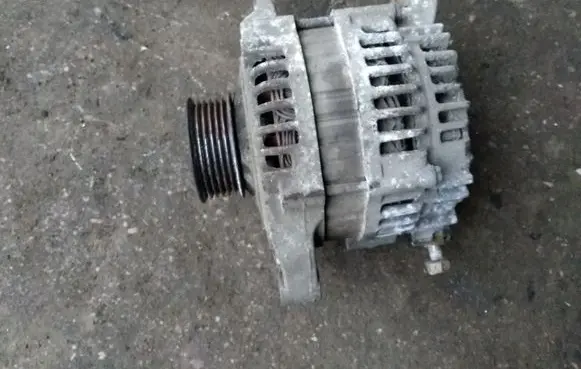 Nissan Primera Generator/alternator 23100BU010