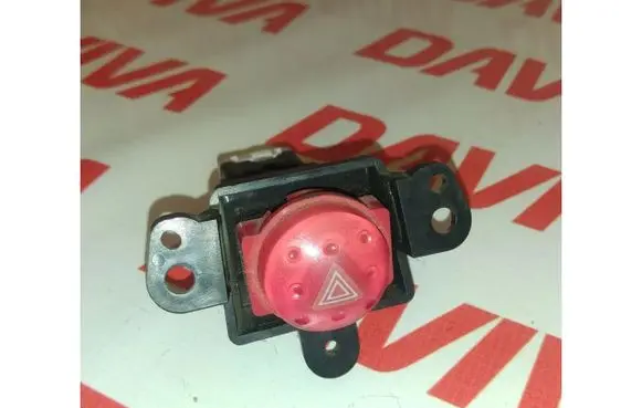 Nissan Almera Tino Hazard light switch 06010