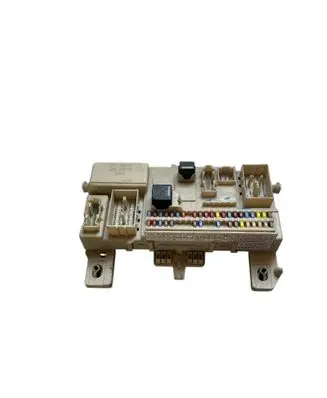 Volvo V50 Fuse module 31254903 519096804
