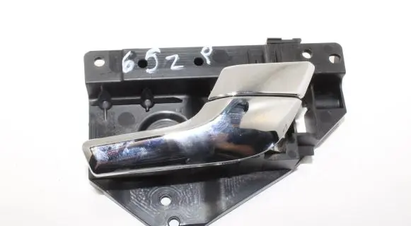 Jaguar XF X250 Front door interior handle 8X2322600AE