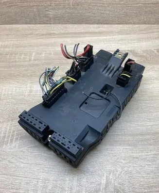 Mercedes-Benz Vito Viano W638 Fuse module 0005400650 0850102