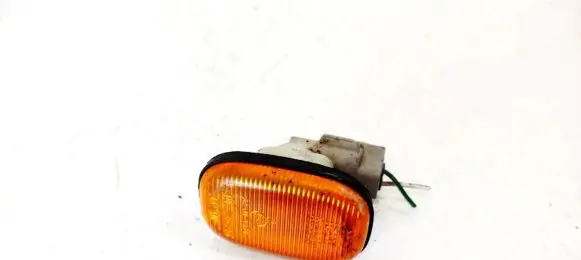 Toyota RAV 4 (XA20) Front fender indicator light