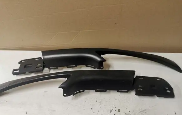 Peugeot 206 Front bumper upper radiator grill 9628691377 9628691277