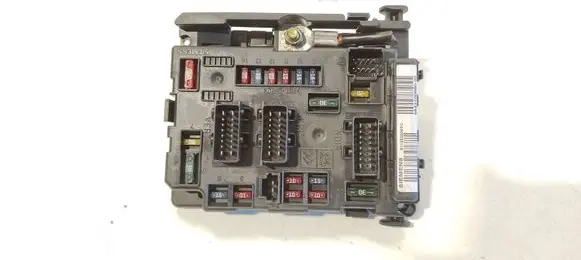 Citroen C5 Fuse module 964310098000 S110500004C