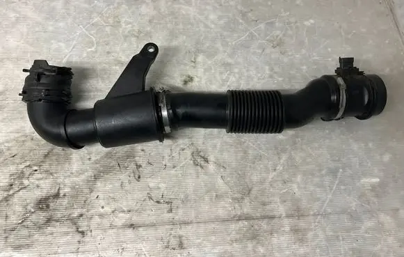 Jaguar XE Air intake hose/pipe GX739C623CA