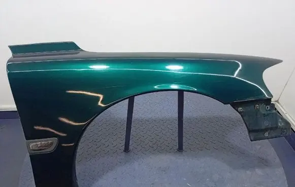 Volvo V70 Fender 
