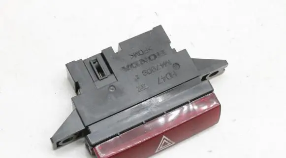 Honda CR-V Hazard light switch M47909 M52684