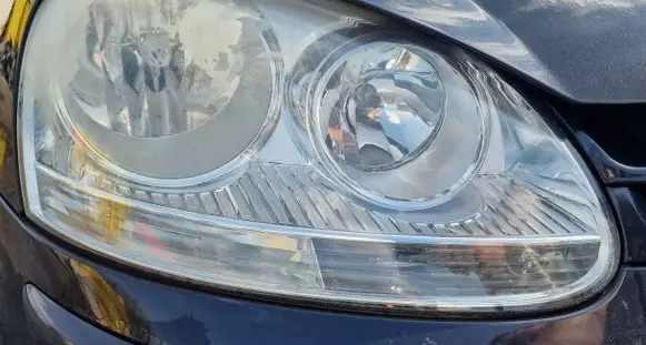 Volkswagen Golf V Headlight/headlamp