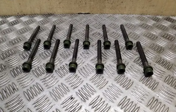 Audi A6 S6 C4 4A Cylinder head bolts 