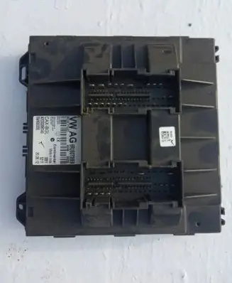 Volkswagen Polo V 6R Gateway control module 6RU937086B
