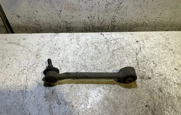 Toyota Auris E180 Rear control arm