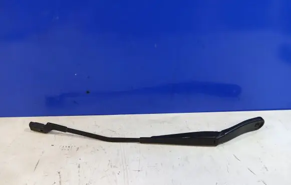 Volvo S80 Windshield/front glass wiper blade 30796037 31276004
