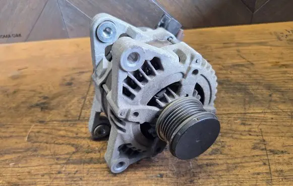 Opel Combo E Generator/alternator MS1042119580 9820893880 A1TD15CCEM00