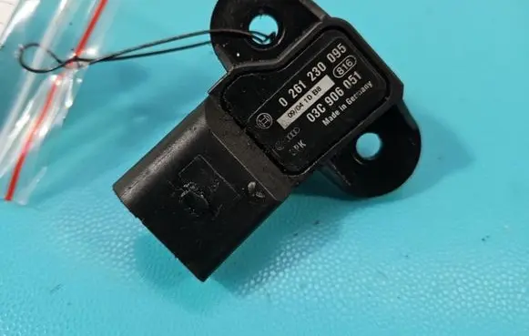 Volkswagen Golf V Air pressure sensor 0261230095 IMPRK1429008