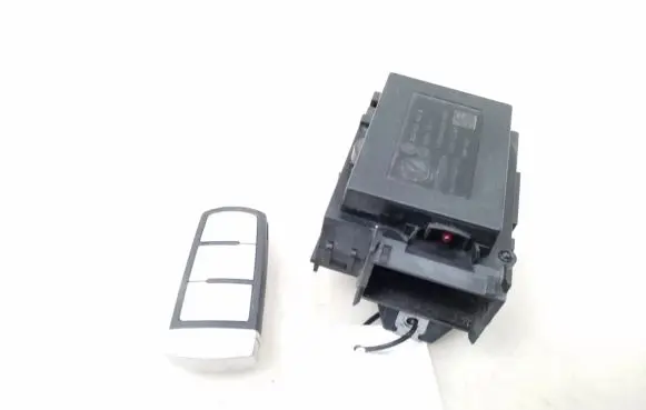 Volkswagen PASSAT B6 Ignition lock 3C0905843M