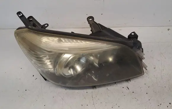 Toyota RAV 4 (XA30) Headlight/headlamp 9336860