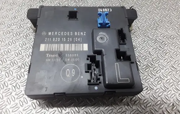 Mercedes-Benz E W211 Door control unit/module 2118201526