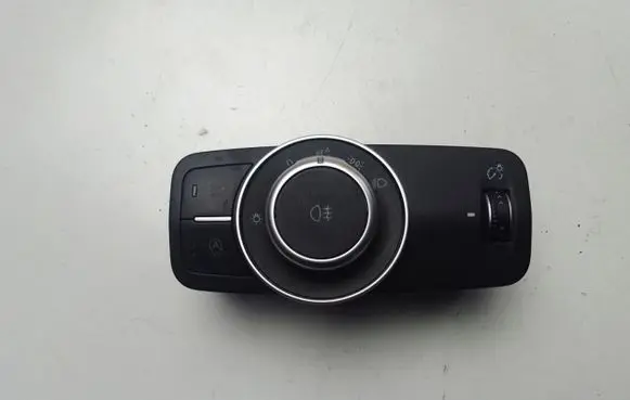 Alfa Romeo Giulia Light switch 01561323270