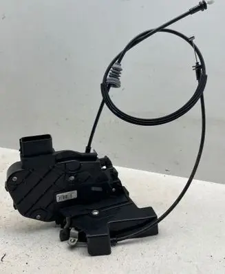 Volvo C30 Front door lock 30753658 240015003 A048069