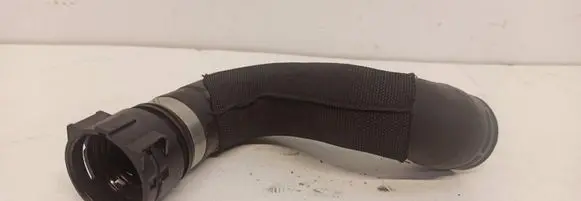 Audi Q5 SQ5 Engine coolant pipe/hose 8R0121101J