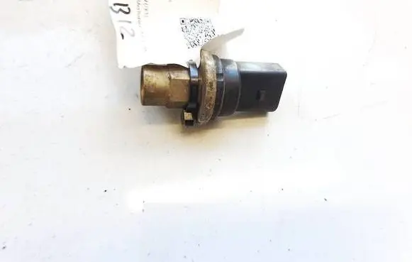 Volkswagen Golf V Air conditioning (A/C) pressure sensor 1K0959126