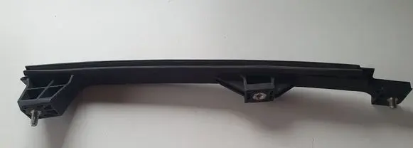 Hyundai i30 Rear door windshield rail 